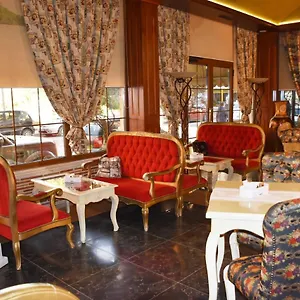 **** Hotel 2 Kitarrat Boutique & Albania